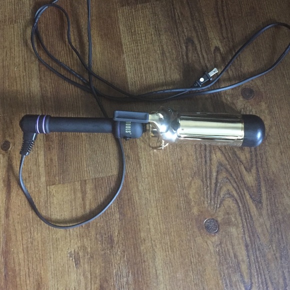 Hot tools 2 inch curling iron gold used 3 times