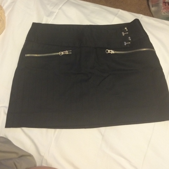 Guess Black Mini Skirt