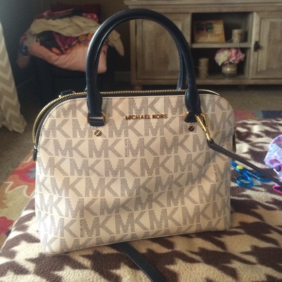 Michael Kors purse