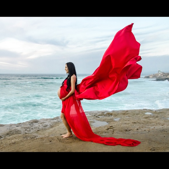 Red Gown - Handmade - Picture 2 of 2