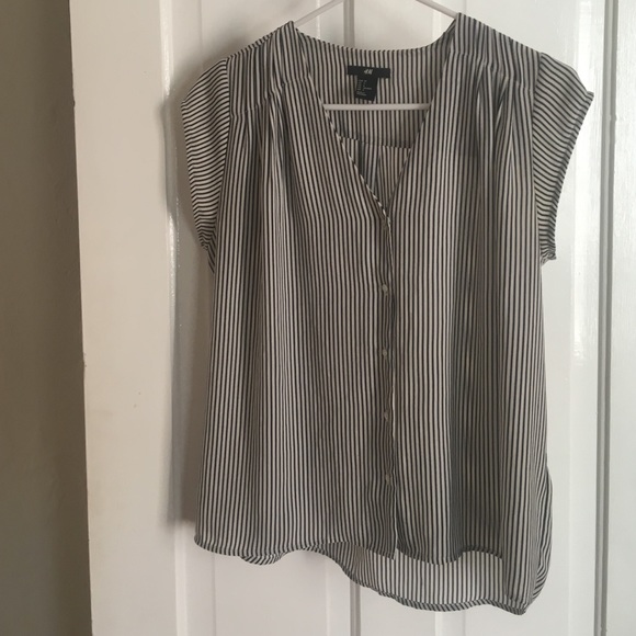 Preppy lined shirt.