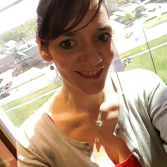 Meet your Posher, Jamie - Picture 2 of 2