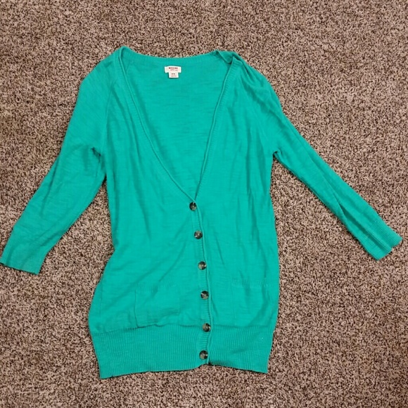 Cardigan - Picture 1 of 2