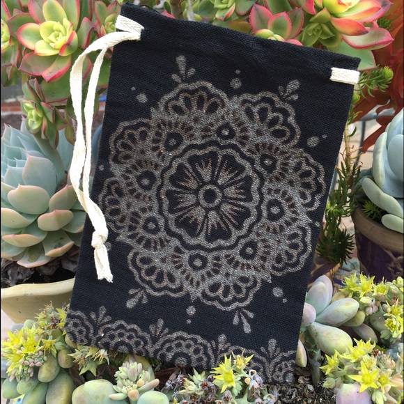 Mandala Festival/makeup bag - Picture 1 of 4