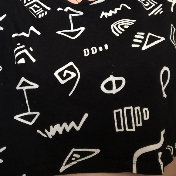 Forever 21 Aztec patterned crop top