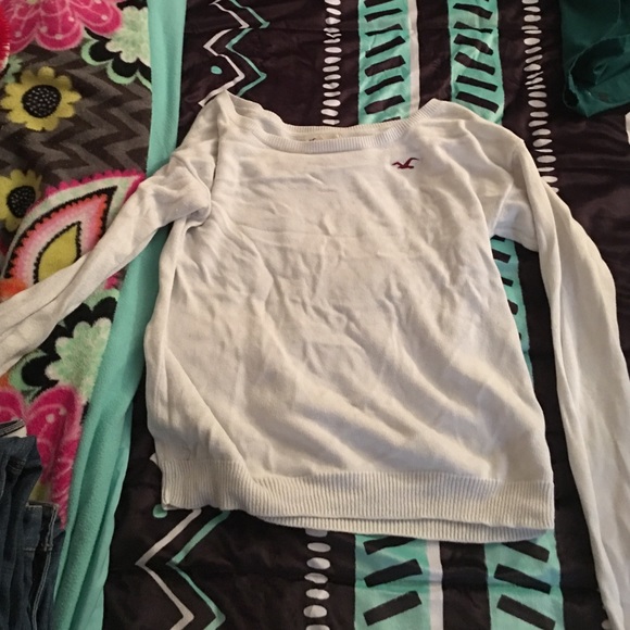 HOLLISTER sweater