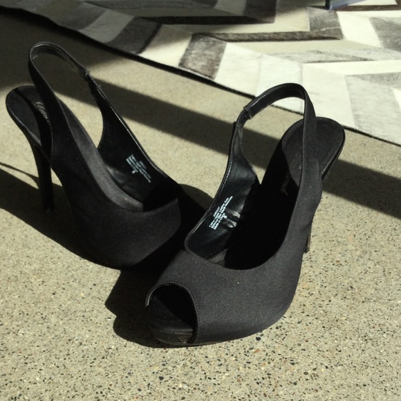 Lulu Townsend heels - Picture 2 of 2