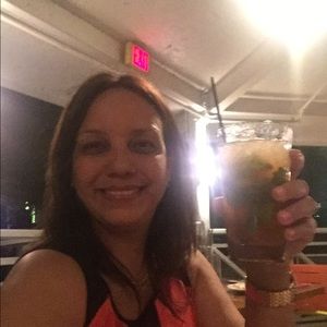 Meet your Posher, Caroline