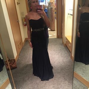 NWT Cache Gown-Navy