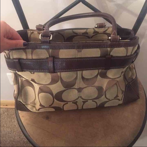 Coach purse - Picture 2 of 3