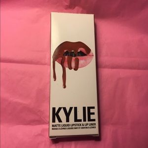 Kylie Lip Kit Dolce K