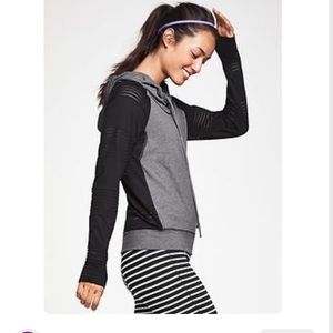 Athleta Limitless Pullover Grey and Black Small
