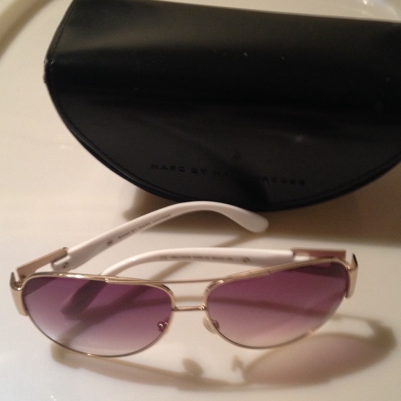 Marc Jacobs sunglasses with case