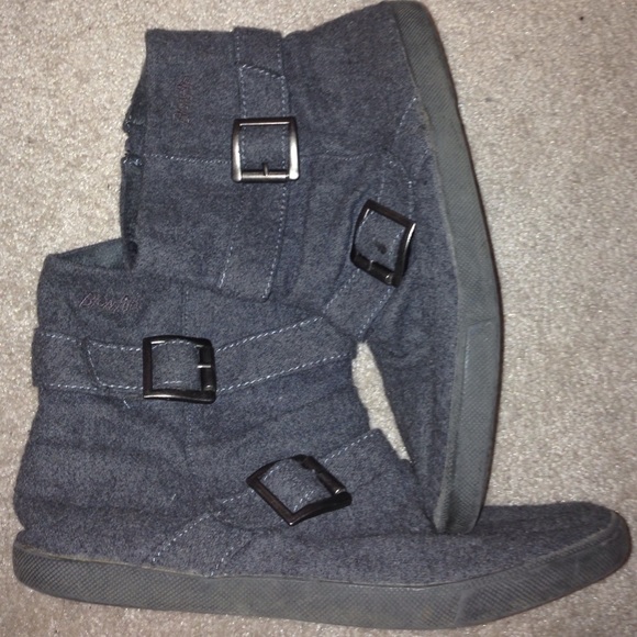 👢GRAY ANKLE BOOTIES