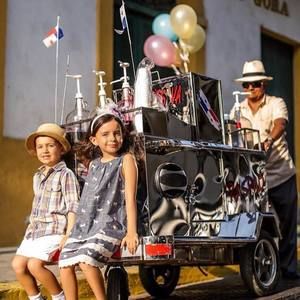 Meet your Posher, Daniella