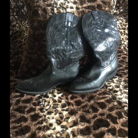 NEW Walden Boots size 8.5