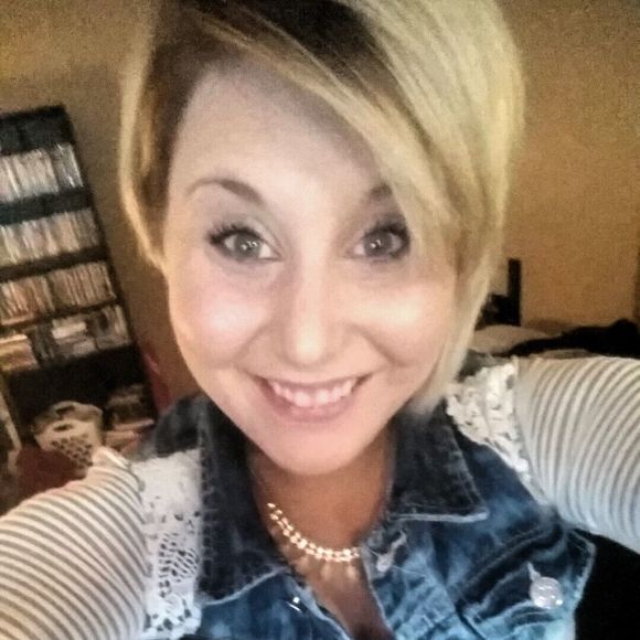 Meet your Posher, Shaylynn - Picture 1 of 1