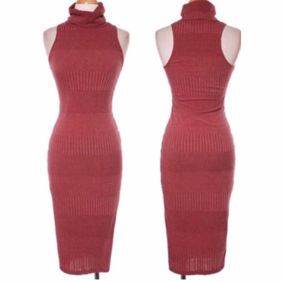 Light burgundy ribbed dress