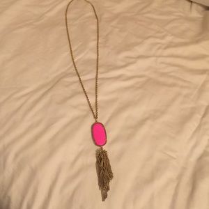 Kendra Scott necklace