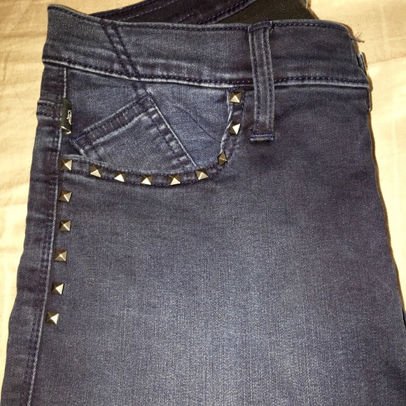 Skinny jeans