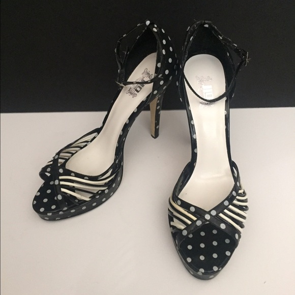 High Heels - Picture 2 of 4