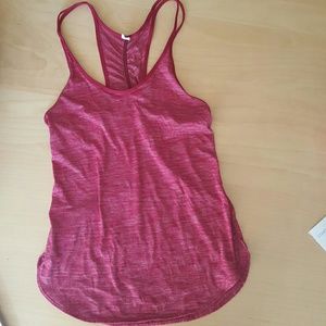 Adorable lululemon tank !