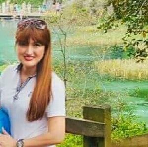 Meet your Posher, Ana