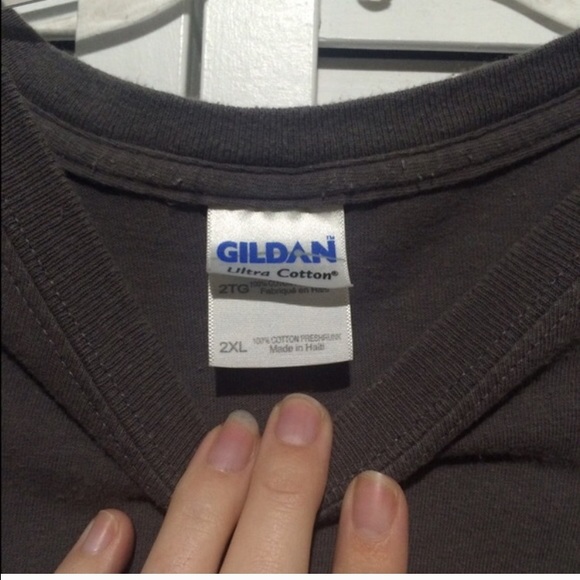 Gray T-shirt - Picture 4 of 4