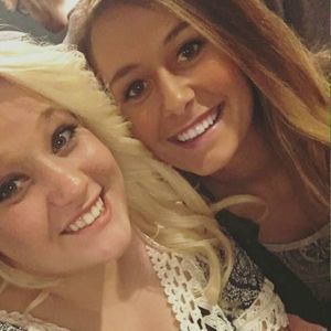 Meet your Posher, Tayler