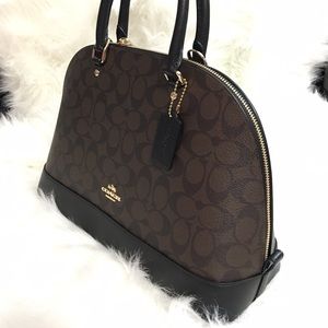 🎉REDUCE PRICE 🎉Brand new Coach !!!