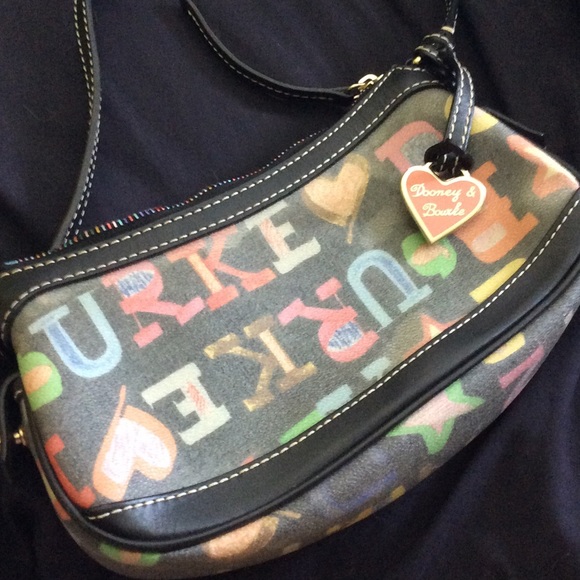 Dooney and bourke purse 👛