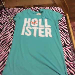 Hollister shirt
