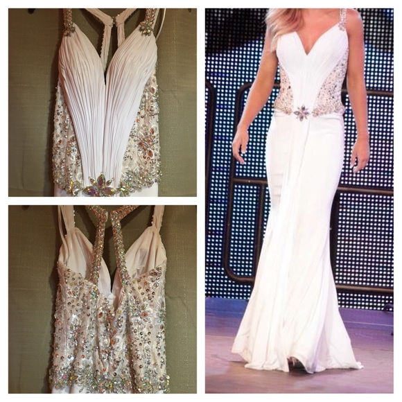 Jonathan Kayne Gown