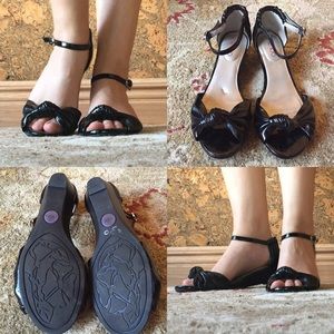 Cutest little Me Too black patent leather flats