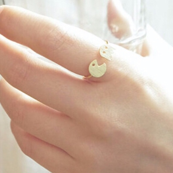 💥NEW💥 Gold Dipped Pac-Man Themed Ring - Picture 2 of 3