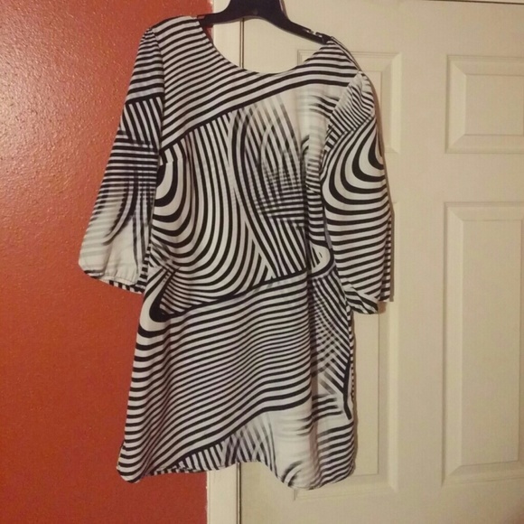Black and white dress NWT
