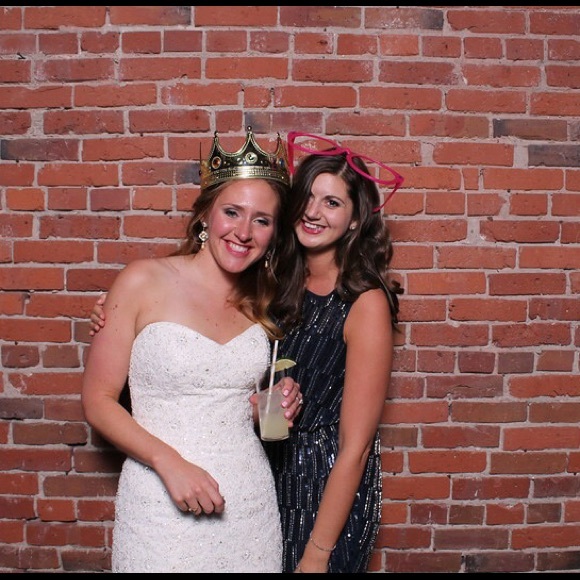 Meet your Posher, Whitney - Picture 2 of 3