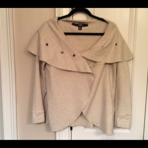 EUC Kensie Size L off-white jacket with snaps