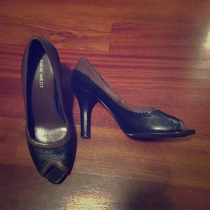 Nine West peep toe all leather heels size 7.5
