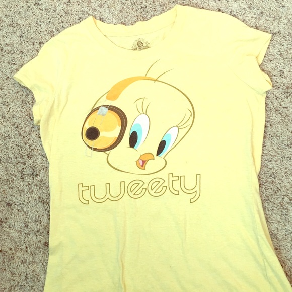 A super cute "Tweety" Tshirt