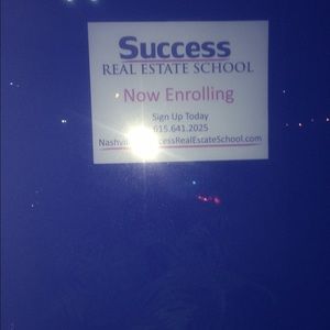 Meet your Posher, Letisha