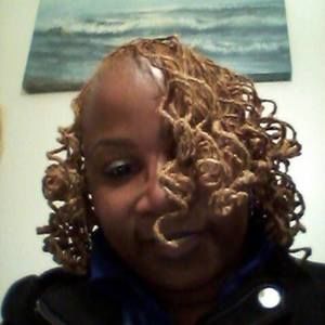 Meet your Posher, Cynthia