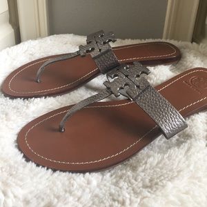 Brand New NEVER WORM Tory Burch flats