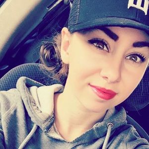 Meet your Posher, Kelsei