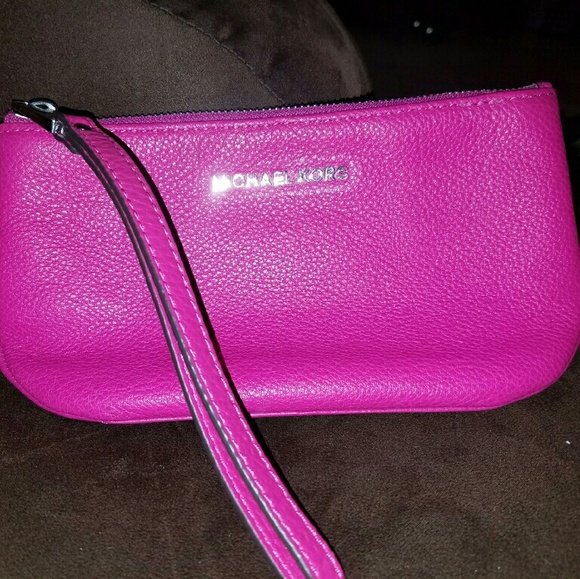 ❤SOLD❤Pink Michael Kors make-up Bag/Clutch