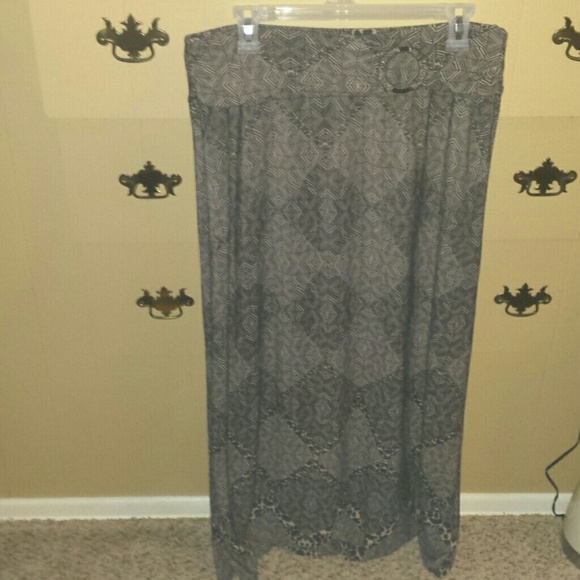 Robert Louis skirt