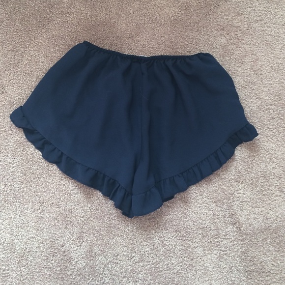 Brandy Melville Flowy Navy Shorts - Picture 2 of 2