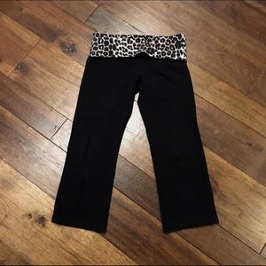 Express cropped yoga pants