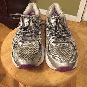 Asics Duomax running shoe