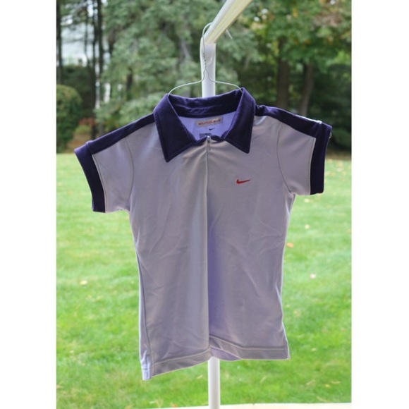 NIKE CHILDRENS CUTE ATHLETIC SHIRT!! - Picture 1 of 1